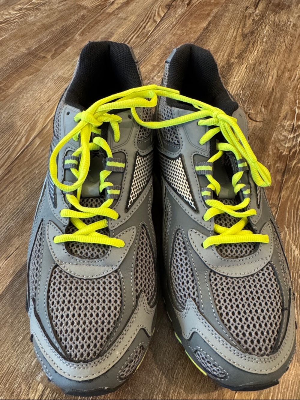 Reebok Gray Mesh Sneakers with Neon Yellow Laces